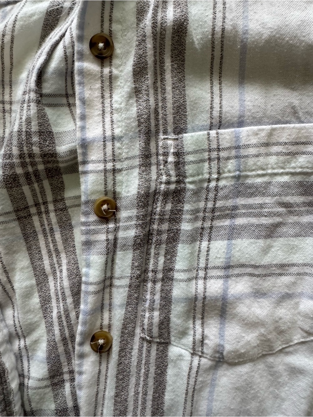 Woman Light Gray Plaid Button-Up Shirt - Picture 3 of 4